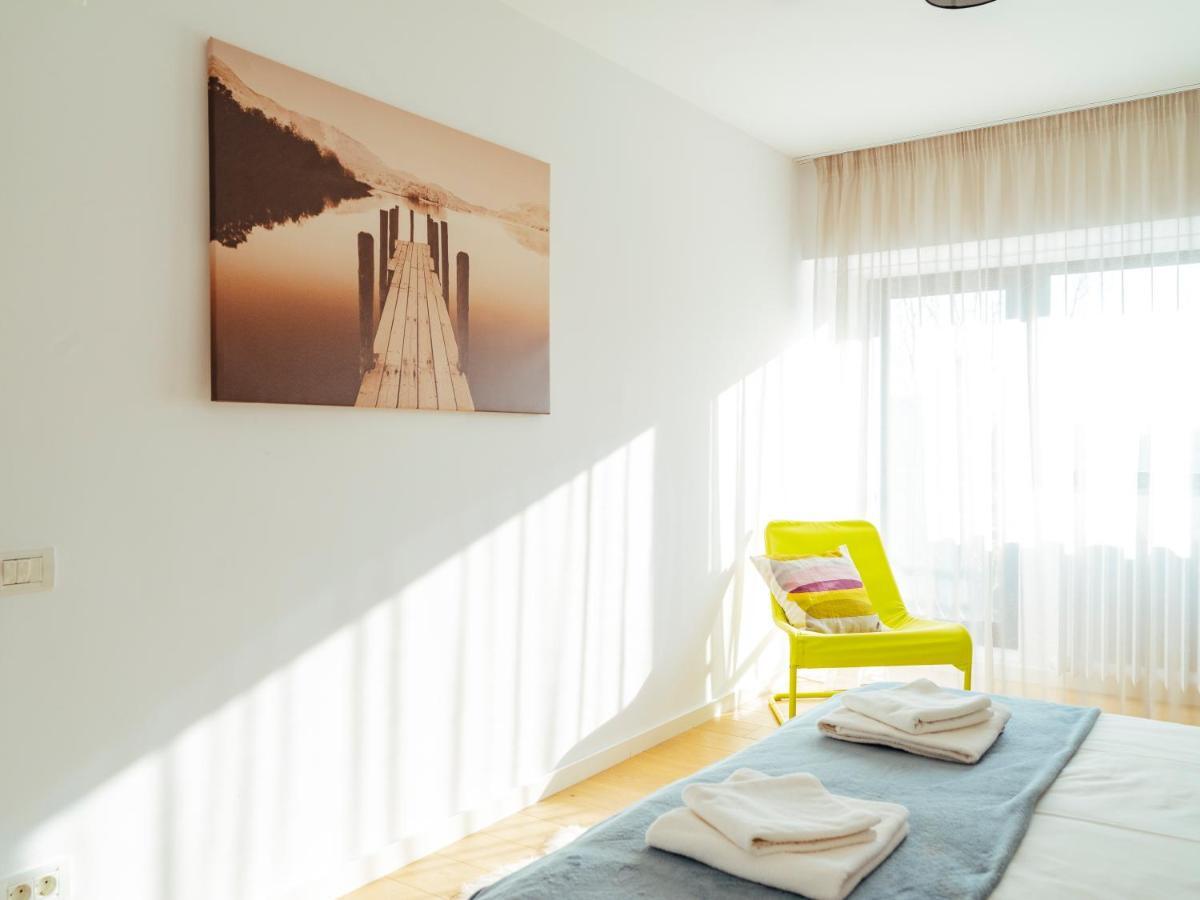 Central Modern Design Apartment Bucarest Exterior foto