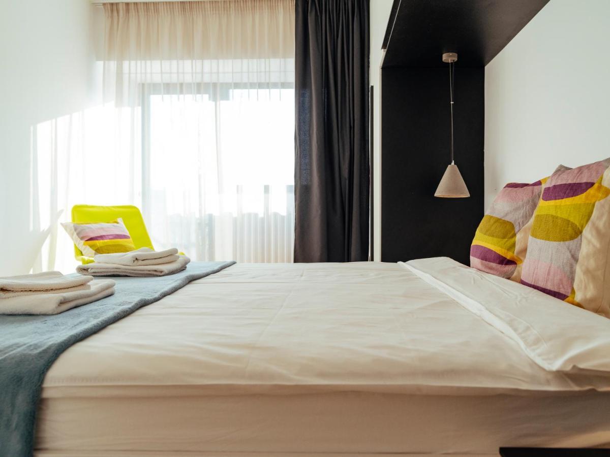 Central Modern Design Apartment Bucarest Exterior foto